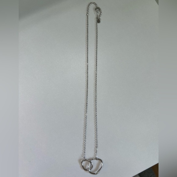 Elegant Silver Necklace with Interlocking Pendants - Picture 1 of 4